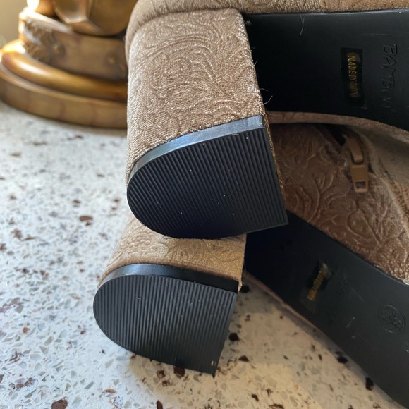 New Women’s  Velvet Bamboo Booties- Size 8.5/ 38 1/2 - Picture 4 of 10